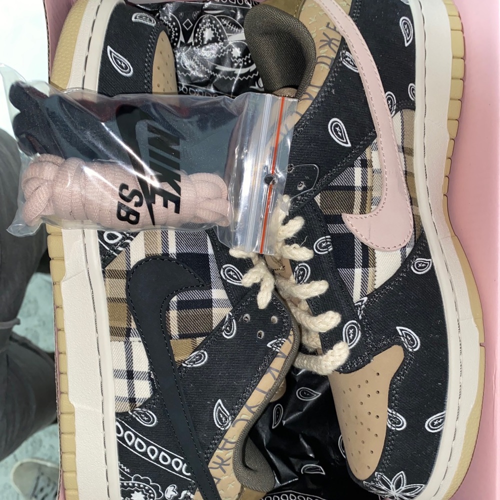 Travis scott low 1